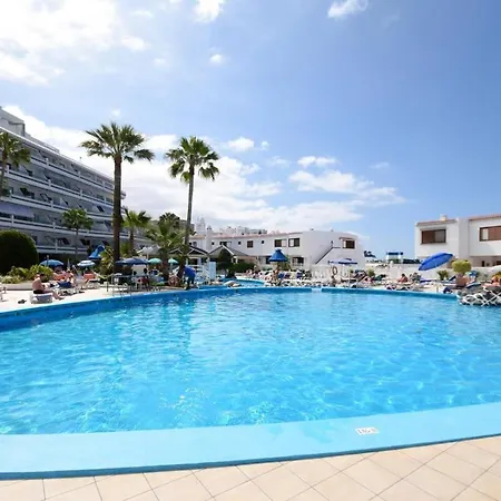 Club Atlantis 111 - One Bed