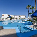 Club Atlantis 111 - One Bed Апартаменти *