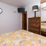 Club Atlantis 111 - One Bed Адехе